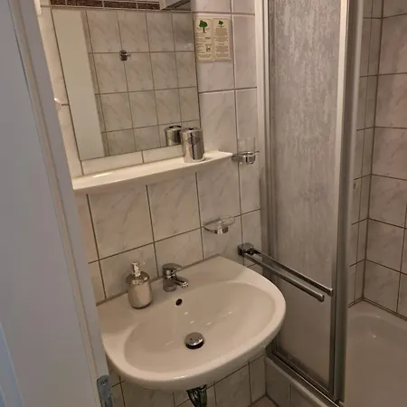 Nina Gostinjska kuća Tisno