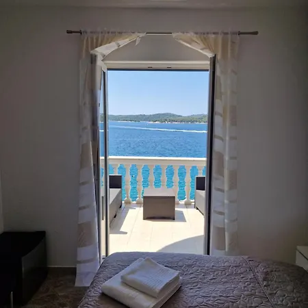 Nina Gostinjska kuća 3*