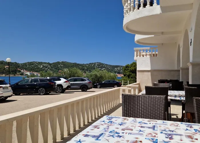 Nina ゲストハウス