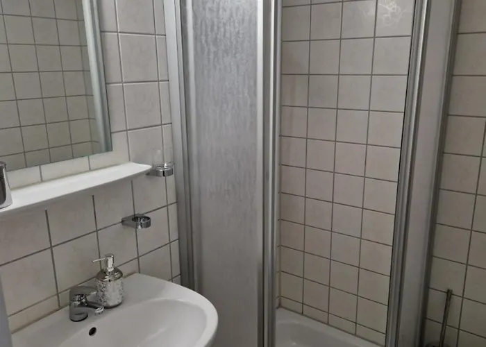 ゲストハウス Nina 3*